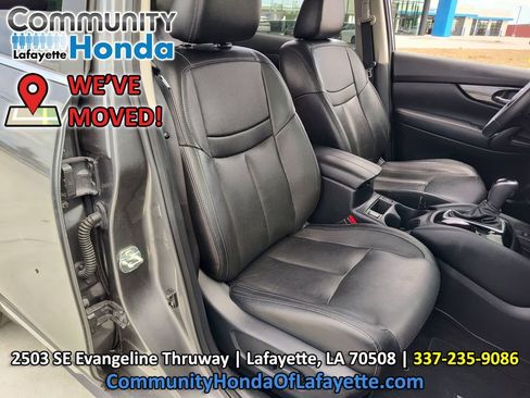 Used 2020 Nissan Rogue SL w/ Premium Package FWD image 32