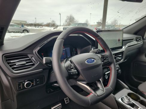 Used 2023 Ford Escape ST-Line w/ Tech Pack #1 image 21