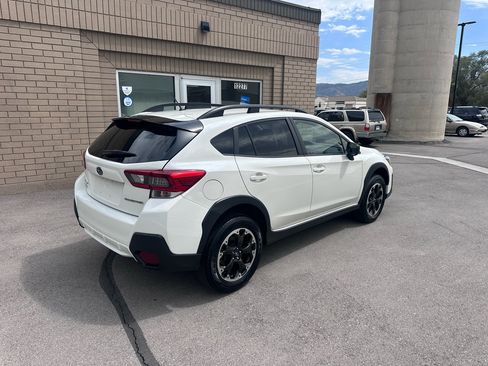Used 2023 Subaru Crosstrek 2.0i image 7