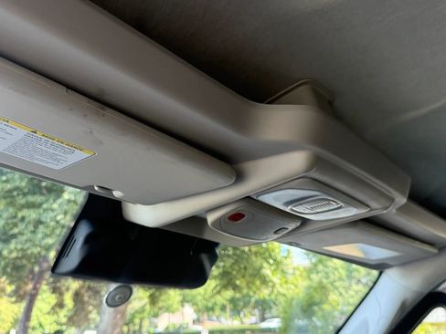 Used 2023 RAM ProMaster 2500 w/ Driver Convenience Group FWD image 18