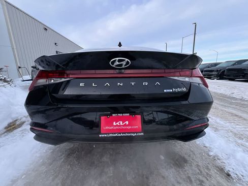 Used 2023 Hyundai Elantra Blue image 27