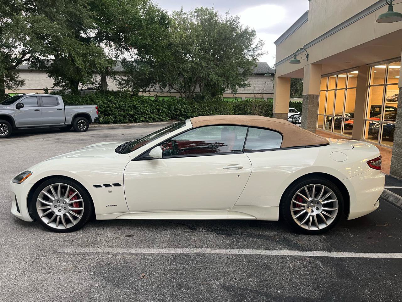 Used 2018 Maserati GranTurismo Sport RWD image 24