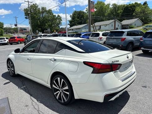 Used 2019 Nissan Altima 2.5 Platinum AWD/4WD image 4
