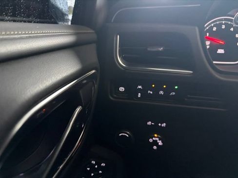 Used 2021 Chevrolet Tahoe Premier RWD image 11