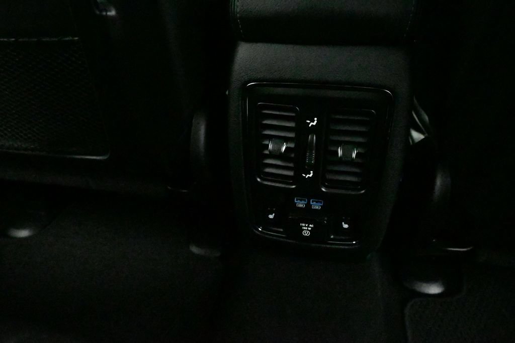 Used 2019 Jeep Grand Cherokee Summit AWD/4WD image 21