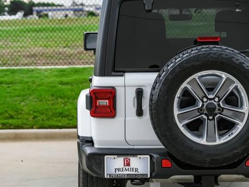 Used 2021 Jeep Wrangler Unlimited Sahara w/ Uconnect 4C Nav & Sound Group AWD/4WD image 47