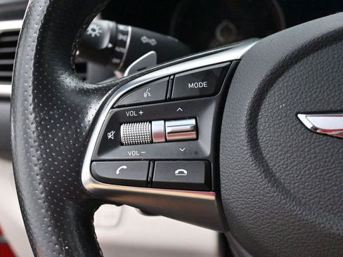 Used 2019 Genesis G70 3.3T Advanced RWD image 18
