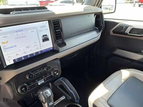 Used 2023 Ford Bronco Wildtrak AWD/4WD image 15