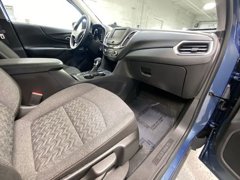 Used 2024 Chevrolet Equinox LT image 38