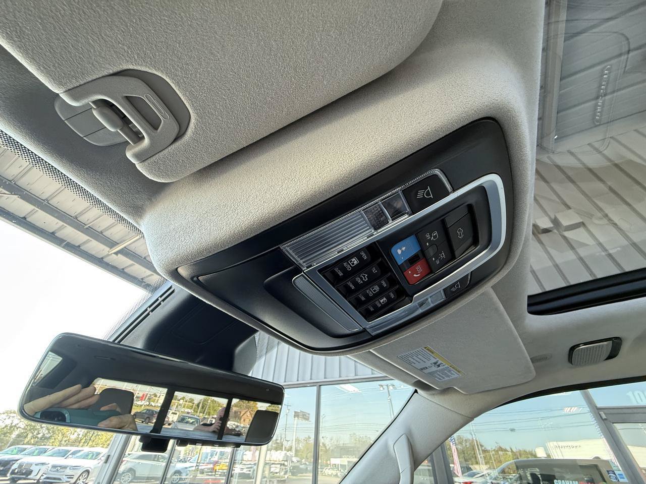 Used 2025 RAM 1500 Tungsten w/ Trailer Tow Group AWD/4WD image 41