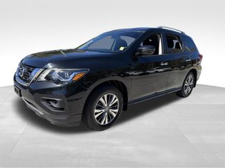 Used 2020 Nissan Pathfinder S video 3