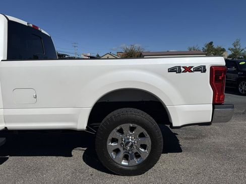 Used 2017 Ford F250 Lariat w/ Chrome Package AWD/4WD image 10