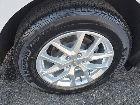 Used 2022 Chevrolet Equinox LS image 26