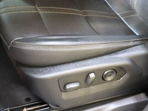 Used 2024 Chevrolet Silverado 2500 High Country w/ High Country Premium Package image 50