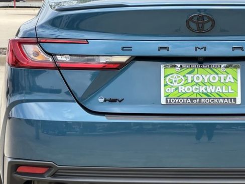 Used 2026 Toyota Camry SE w/ Multimedia Upgrade Package FWD image 5