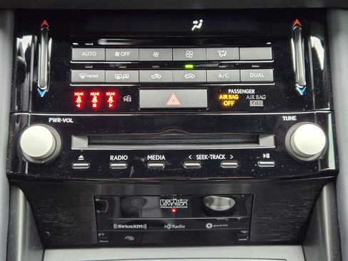 Used 2024 Lexus IS 350 F Sport RWD image 27