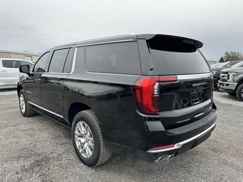 Used 2025 GMC Yukon XL Denali image 8