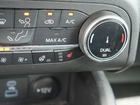 Used 2023 Ford Escape Active AWD/4WD image 4