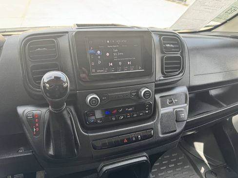 Used 2023 RAM ProMaster 2500 FWD image 16