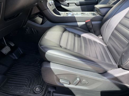 Used 2024 Ford Edge SEL w/ Convenience Package AWD/4WD image 12