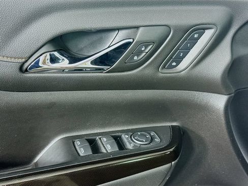 Used 2023 GMC Acadia AT4 w/ Technology Package AWD/4WD image 20