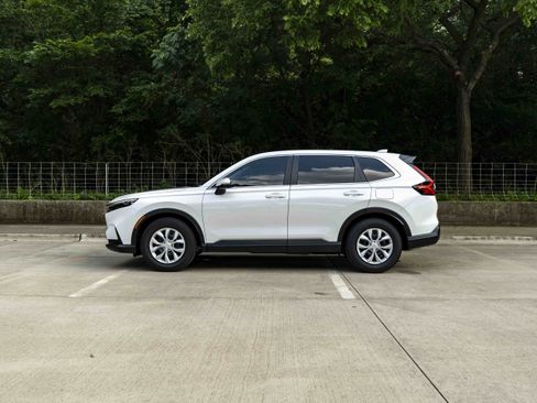 Certified 2026 Honda CR-V LX image 6