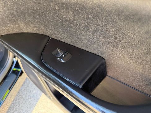 Used 2017 Lincoln MKX Reserve w/ Lincoln MKX Climate Package FWD image 25