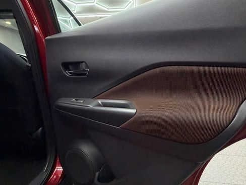 Used 2019 Nissan Kicks SR w/ Exterior Electronics Package FWD image 31