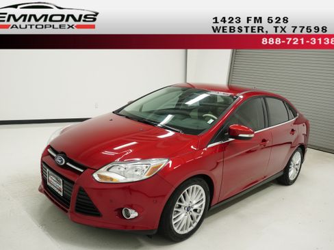 Used 2012 Ford Focus SEL FWD image 1