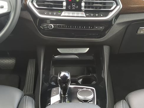 Used 2023 BMW X3 xDrive30i w/ Convenience Package AWD/4WD image 17