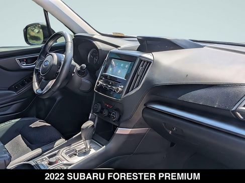 Used 2022 Subaru Forester Premium AWD/4WD image 29
