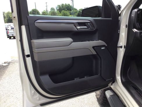 Used 2026 Chevrolet Silverado 1500 ZR2 AWD/4WD image 11