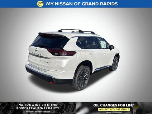 New 2026 Nissan Rogue Platinum AWD/4WD image 2