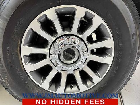 Used 2022 Ford F250 Lariat AWD/4WD image 9