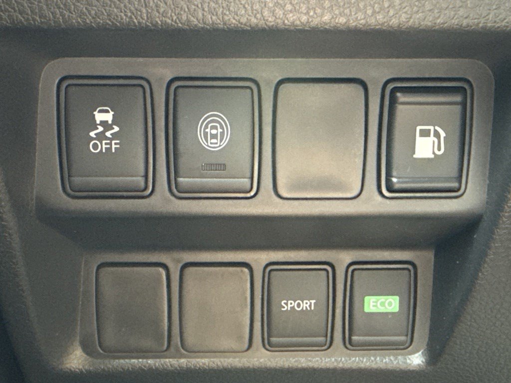 Used 2019 Nissan Rogue S FWD image 24