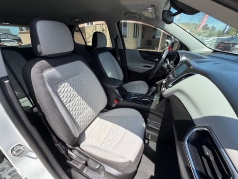 Used 2018 Chevrolet Equinox LS AWD/4WD image 10