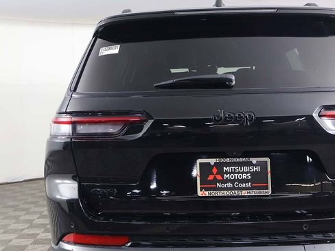 Used 2024 Jeep Grand Cherokee L Altitude image 15