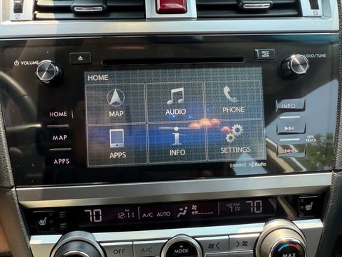 Used 2015 Subaru Legacy 2.5i Limited AWD/4WD image 16