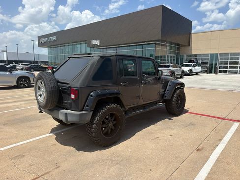 Used 2016 Jeep Wrangler Unlimited Sport AWD/4WD image 5