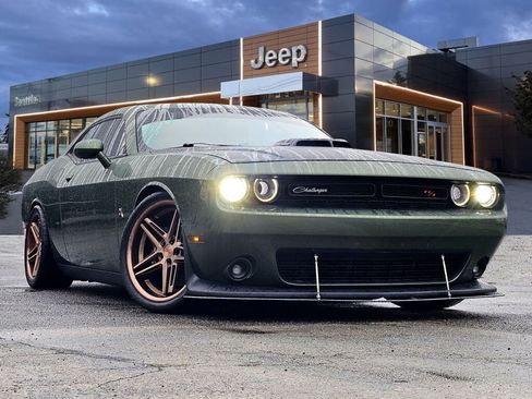Used 2019 Dodge Challenger R/T Scat Pack w/ Shaker Package image 1