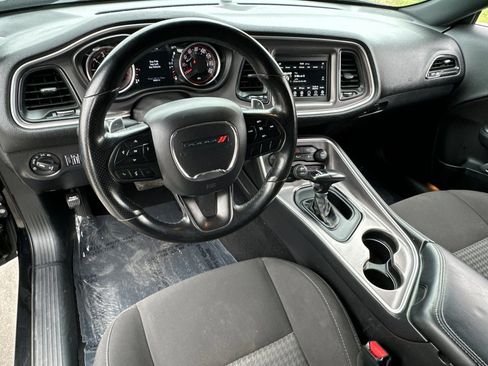 Used 2022 Dodge Challenger GT RWD image 14