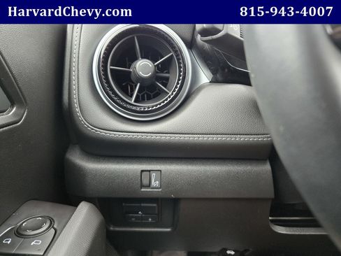 Used 2023 Chevrolet Colorado LT w/ LT Convenience Package II AWD/4WD image 21