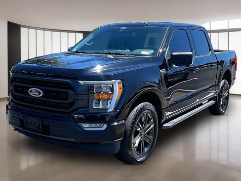 Used 2021 Ford F150 XLT w/ Equipment Group 302A High AWD/4WD image 3