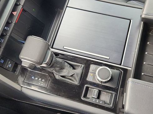 Used 2022 Toyota Tundra Platinum AWD/4WD image 15