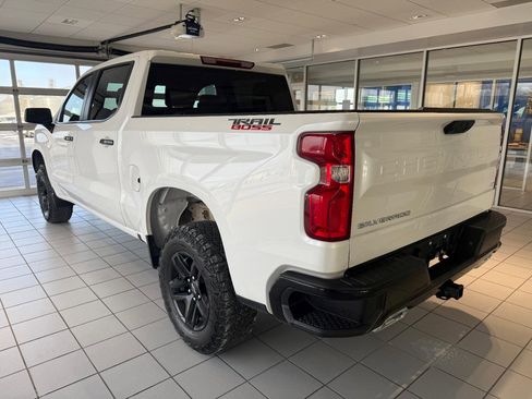 Certified 2024 Chevrolet Silverado 1500 LT Trail Boss AWD/4WD image 9