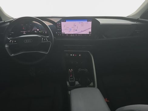 Certified 2025 Audi Q5 Premium w/ Convenience Package AWD/4WD image 8