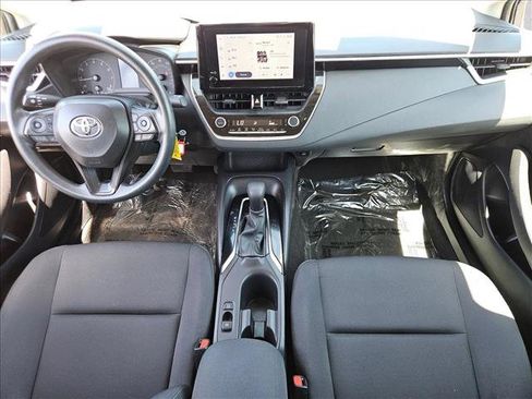 Used 2024 Toyota Corolla LE FWD image 22