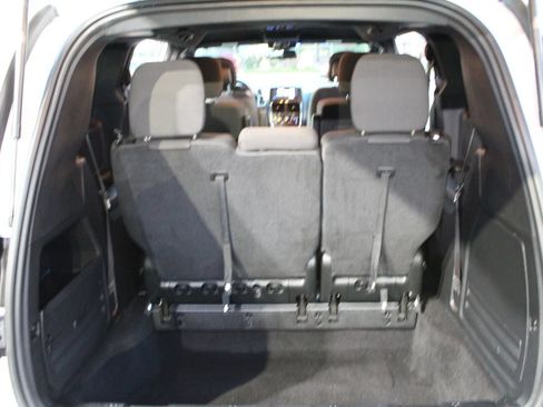 Used 2019 Dodge Grand Caravan SE FWD image 31