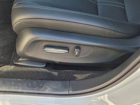 New 2026 Honda HR-V EX-L image 12