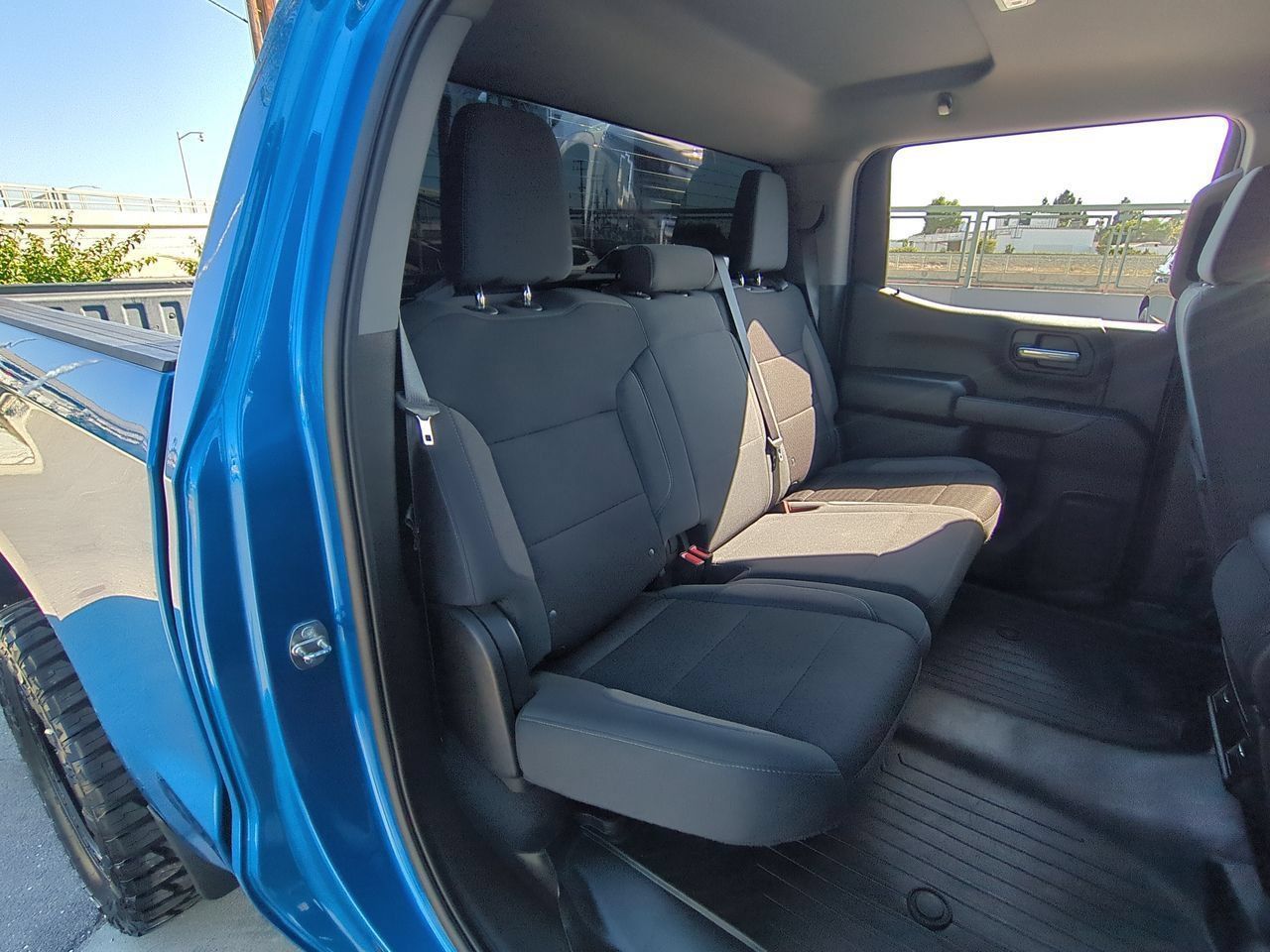 Used 2022 Chevrolet Silverado 1500 Custom AWD/4WD image 25